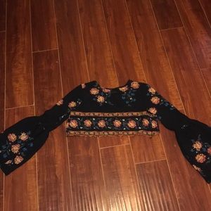 Floral Print bell sleeve crop top